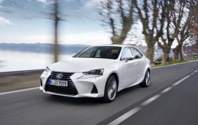 VTC en Lexus IS 300h Full Hybrid