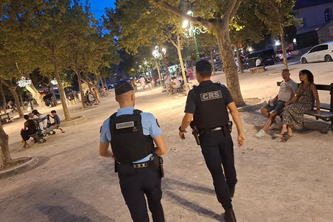 De g. à d., la sous-préfète Myriam Garcia, le préfet Simon Babre, la maire, Sylvie Siri et le Procureur de la République, Pierre Couttenier. Photo A. J. 